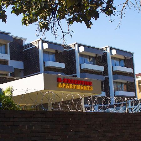 R Executive Apartments Harare Luaran gambar