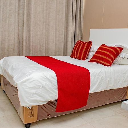 R Executive Apartments Harare Luaran gambar