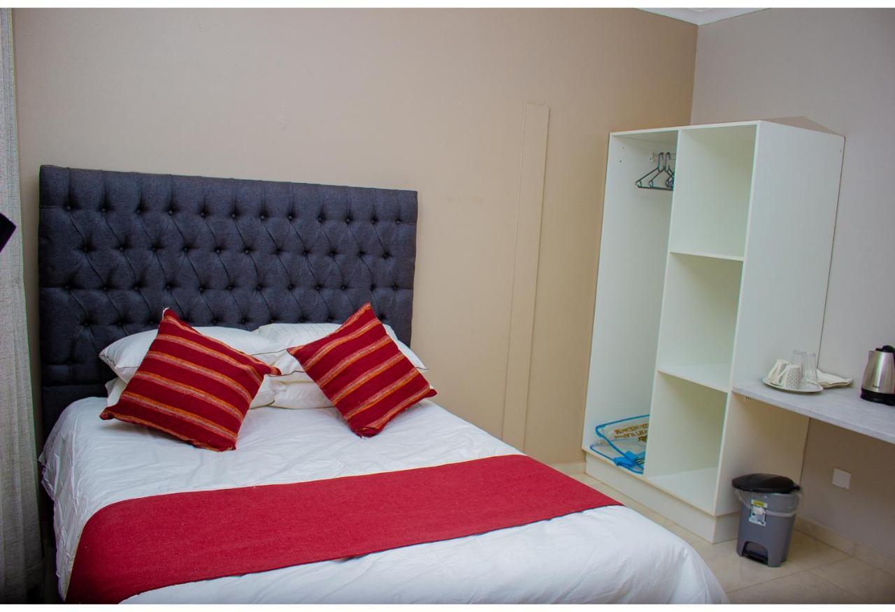R Executive Apartments Harare Luaran gambar