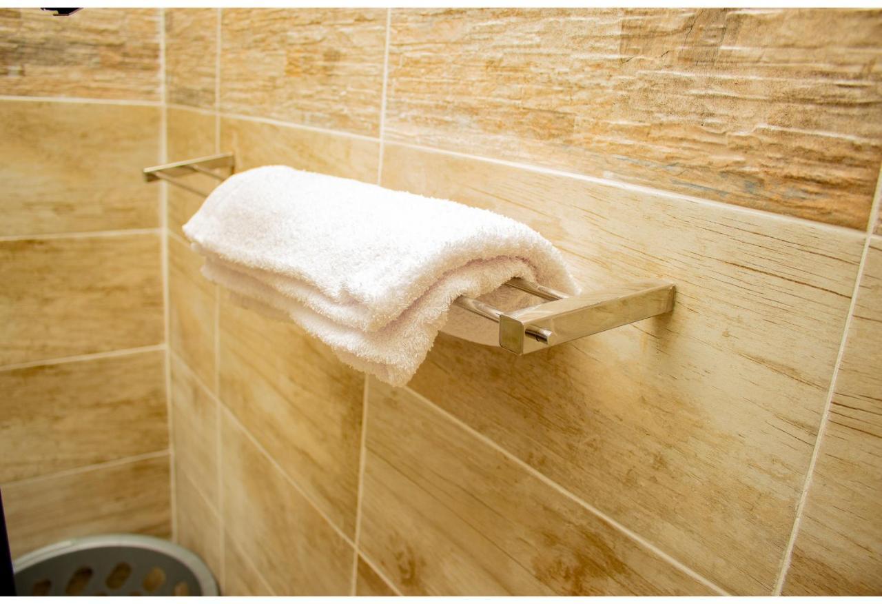 R Executive Apartments Harare Luaran gambar