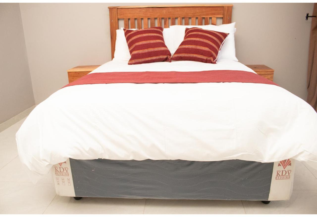 R Executive Apartments Harare Luaran gambar