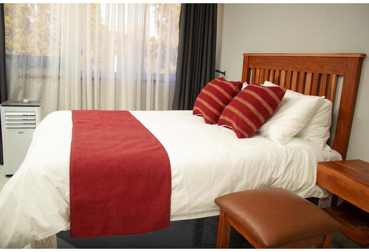 R Executive Apartments Harare Luaran gambar