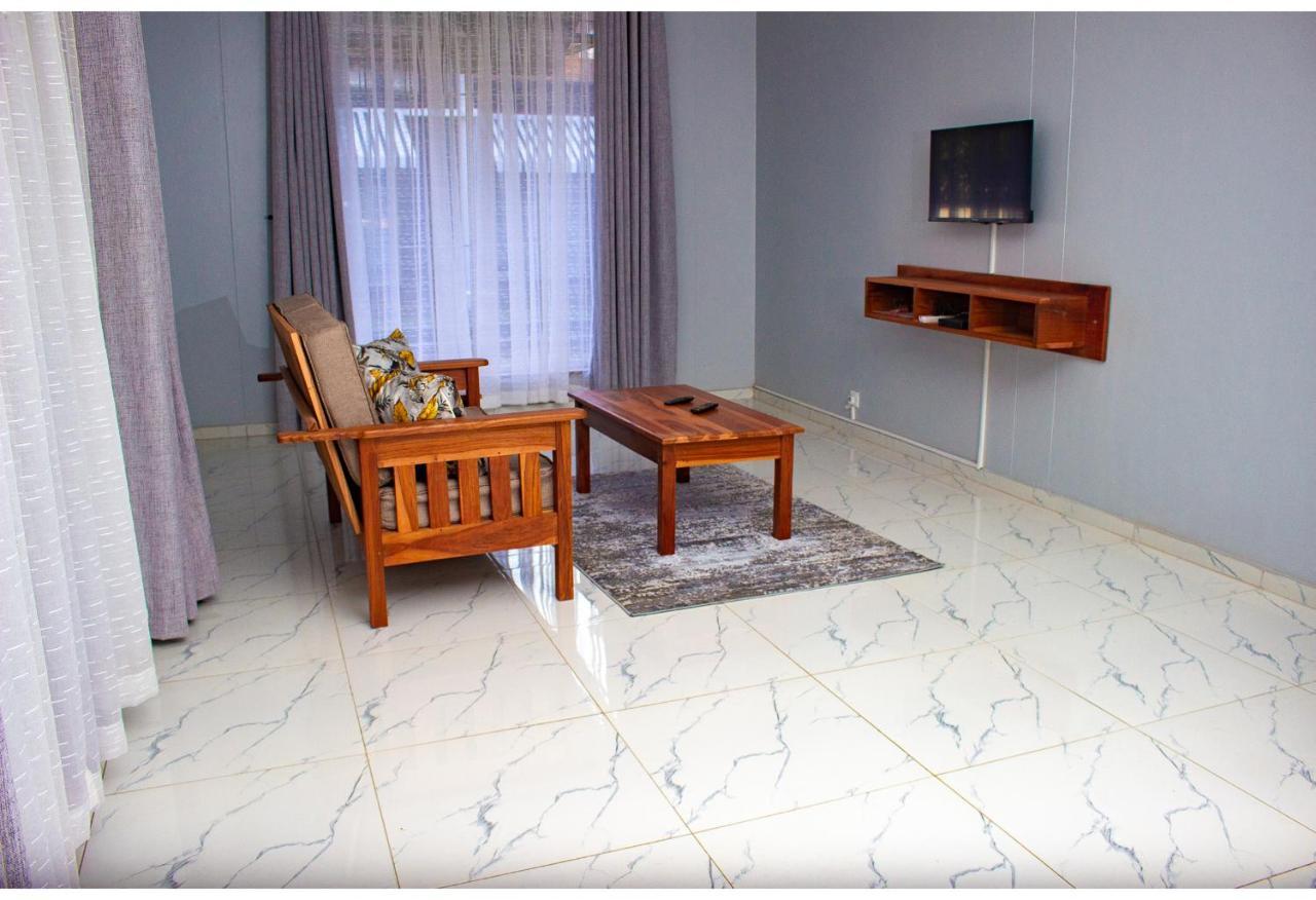 R Executive Apartments Harare Luaran gambar