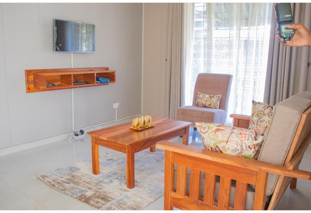 R Executive Apartments Harare Luaran gambar