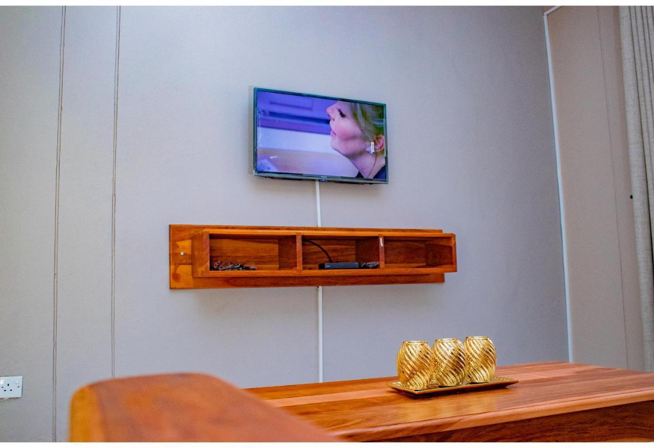 R Executive Apartments Harare Luaran gambar